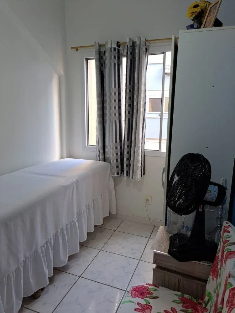 Casa, 3 quartos, 209 m² - Foto 2
