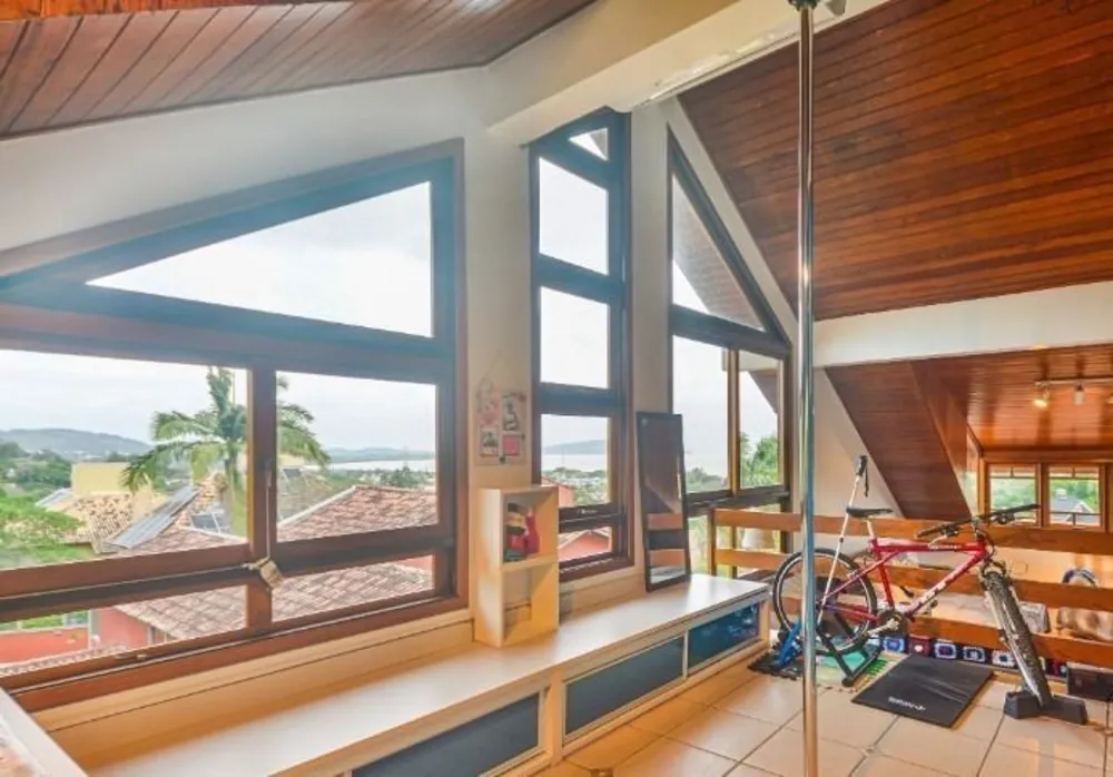 Casa, 3 quartos, 209 m² - Foto 6