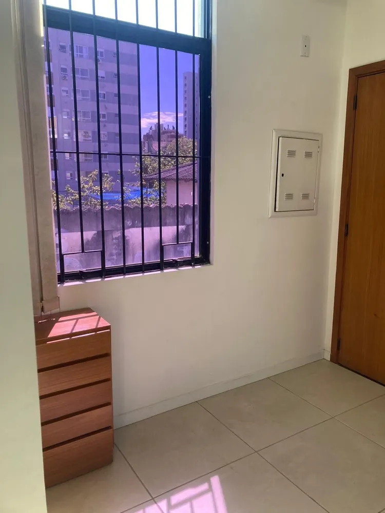 Depósito-Galpão, 28 m² - Foto 1