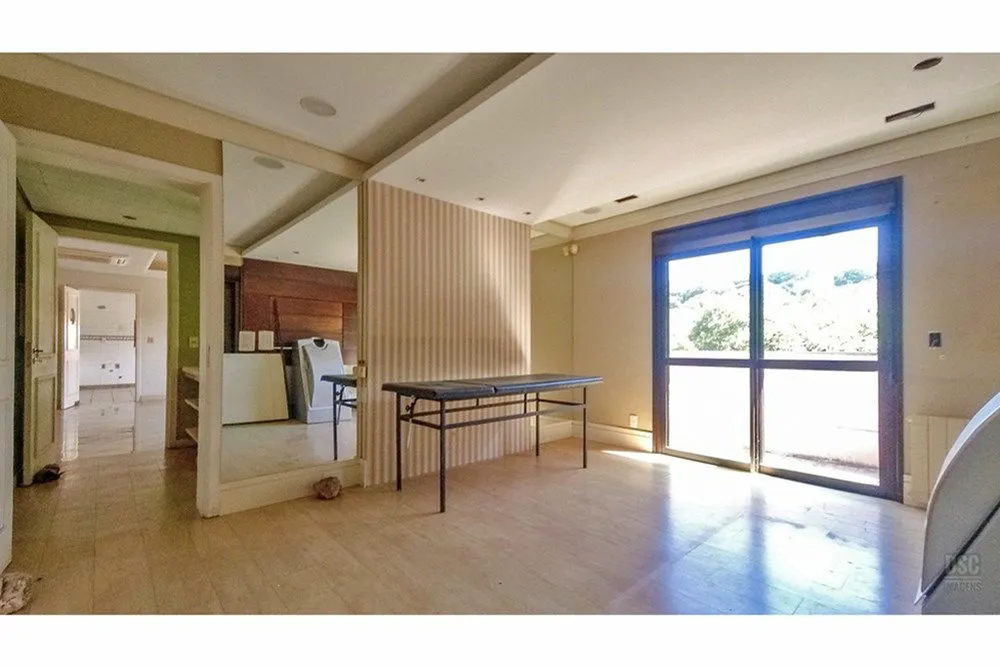 Casa, 8 quartos, 1277 m² - Foto 2
