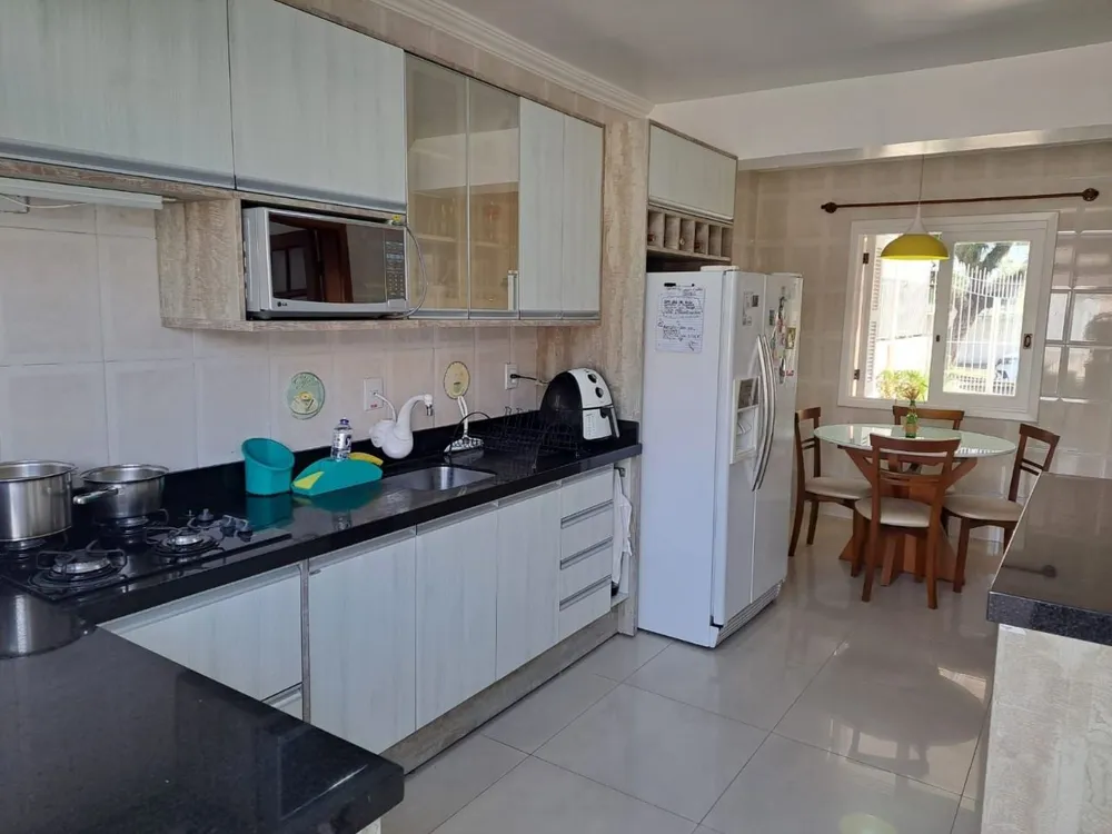 Casa, 3 quartos, 316 m² - Foto 2