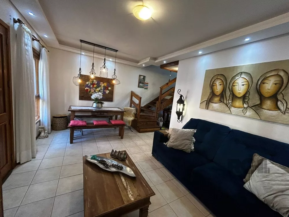 Casa de Condomínio à venda com 3 quartos, 133m² - Foto 1