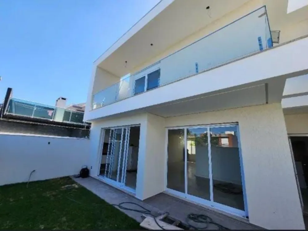 Casa, 3 quartos, 231 m² - Foto 2