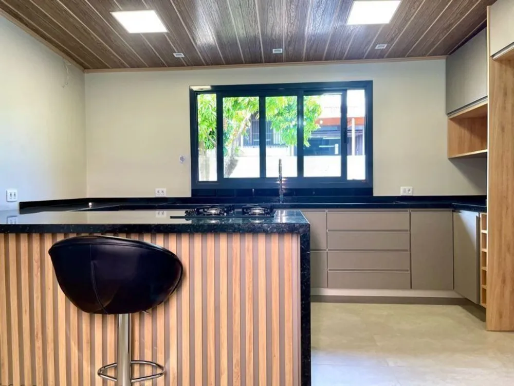 Casa, 3 quartos, 203 m² - Foto 3