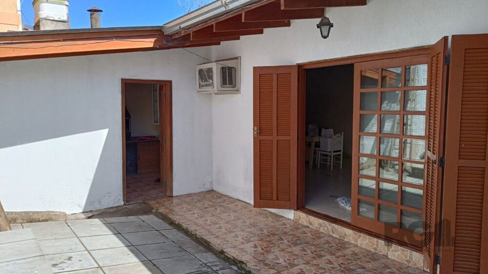 Casa à venda com 2 quartos, 149m² - Foto 3