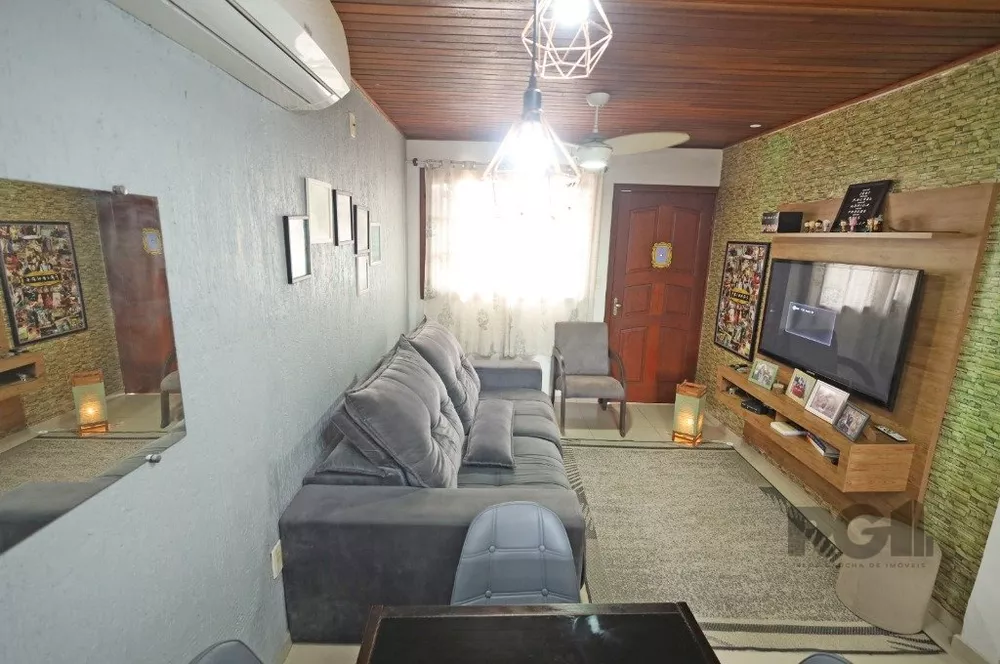 Casa à venda com 2 quartos, 64m² - Foto 2