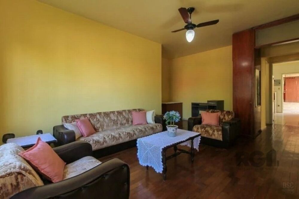 Casa à venda com 3 quartos, 313m² - Foto 1