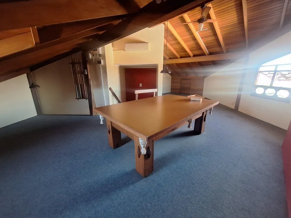 Casa, 5 quartos, 324 m² - Foto 1
