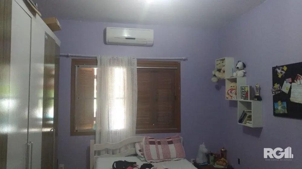 Casa, 4 quartos, 225 m² - Foto 1