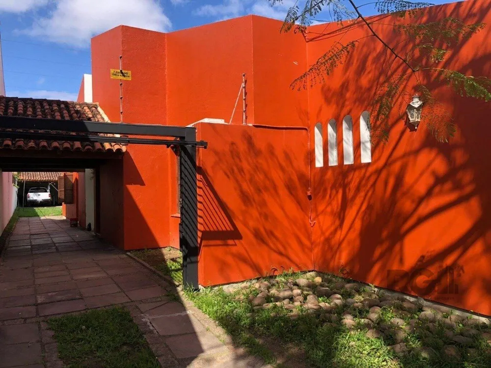 Casa, 5 quartos, 231 m² - Foto 1
