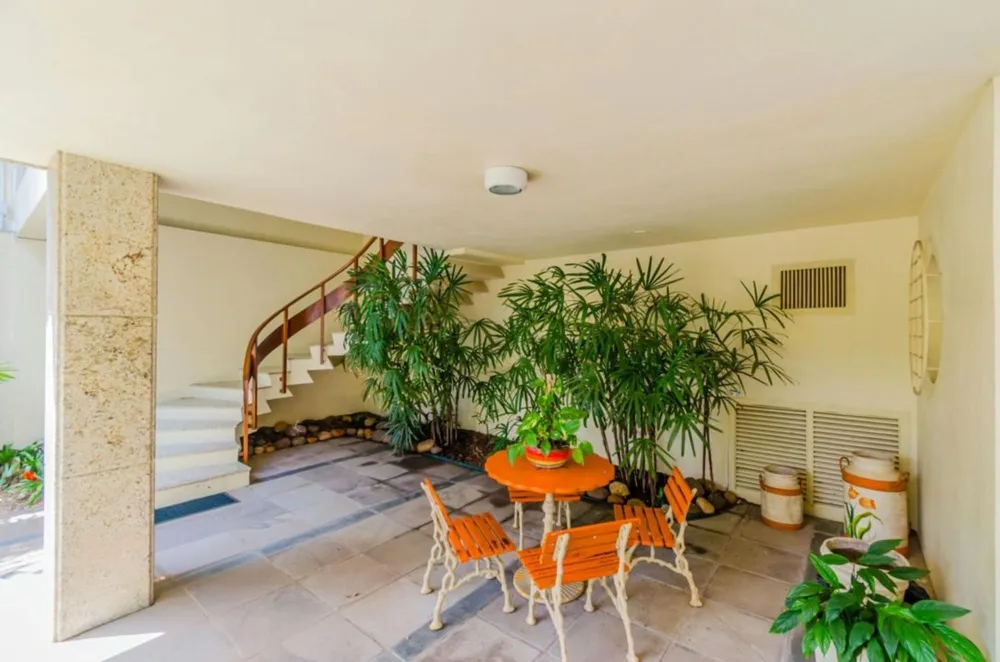 Casa, 3 quartos, 581 m² - Foto 1