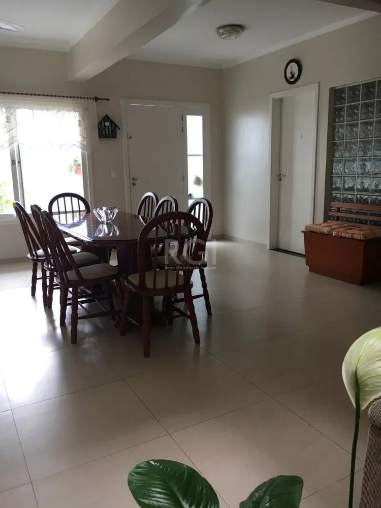 Casa à venda com 5 quartos, 249m² - Foto 8