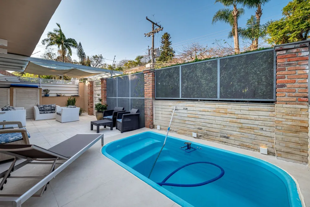 Casa, 4 quartos, 358 m² - Foto 1