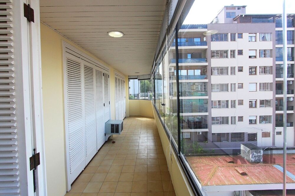 Apartamento à venda com 3 quartos, 187m² - Foto 4