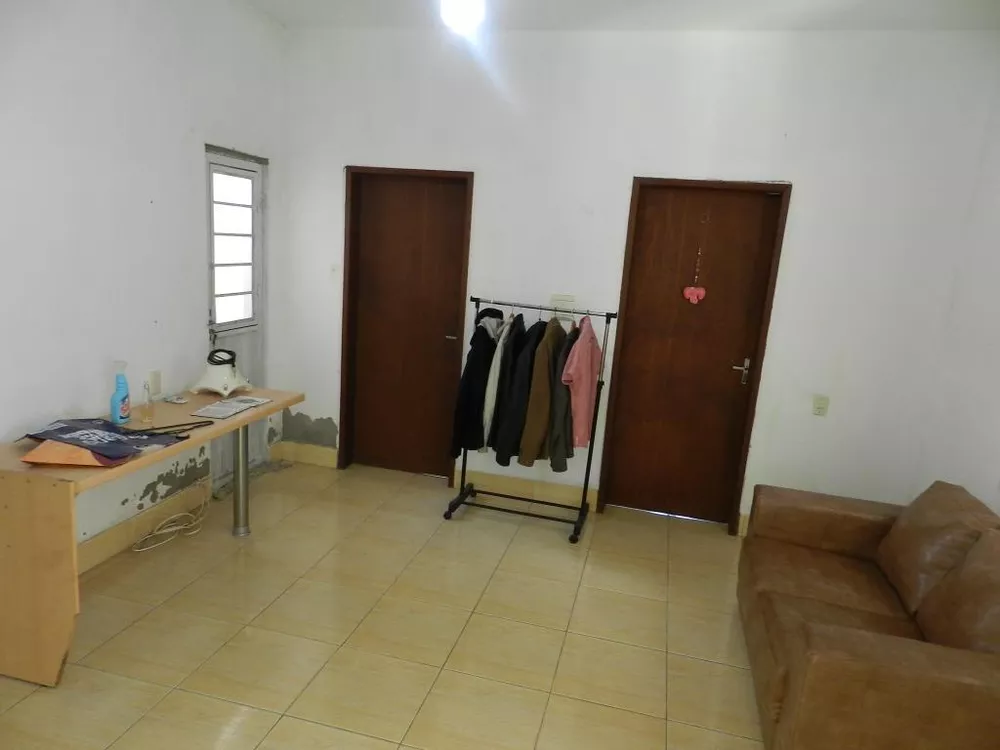 Casa à venda com 2 quartos, 175m² - Foto 2