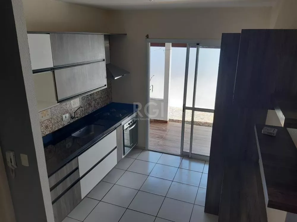 Casa de Condomínio à venda com 2 quartos, 50m² - Foto 1