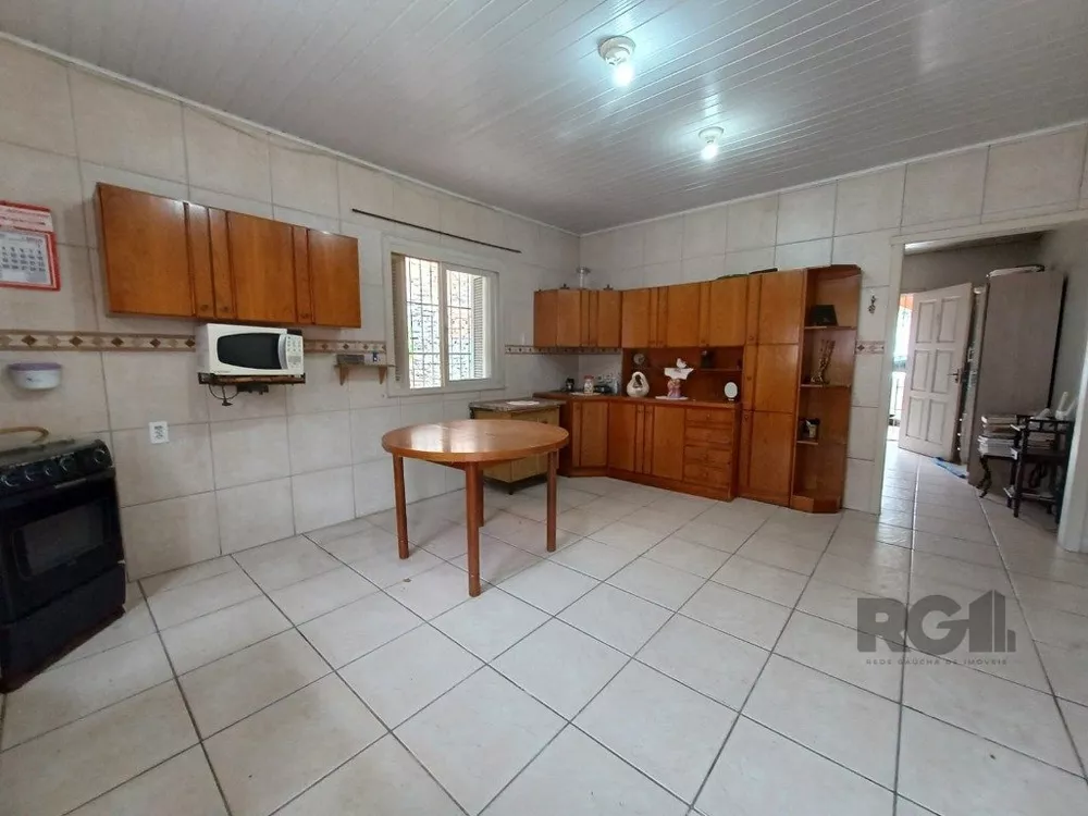 Casa à venda com 3 quartos, 197m² - Foto 2