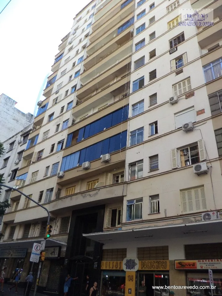 Apartamento à venda com 2 quartos, 69m² - Foto 1