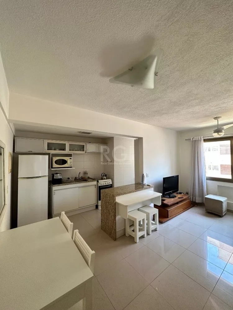 Apartamento à venda com 1 quarto, 40m² - Foto 3