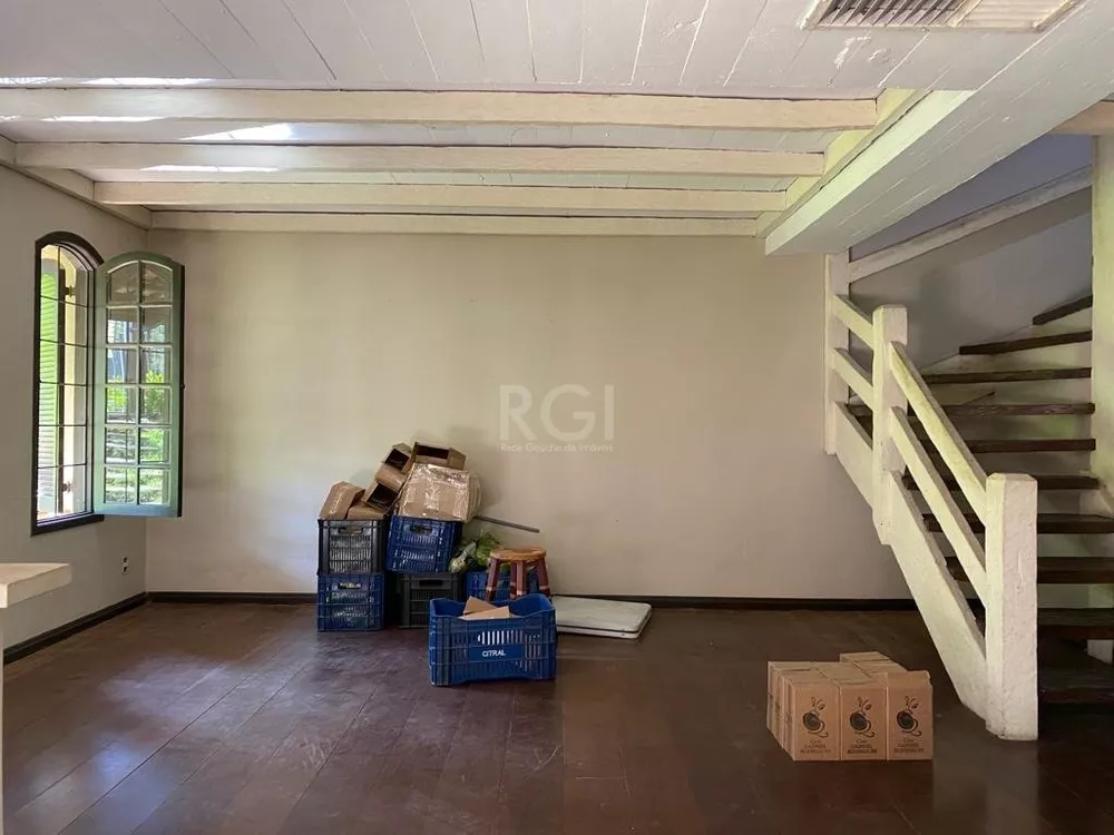 Casa de Condomínio à venda com 3 quartos, 328m² - Foto 3