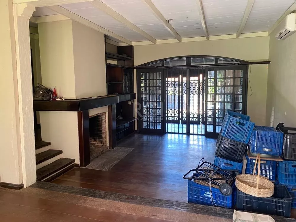 Casa de Condomínio à venda com 3 quartos, 328m² - Foto 2