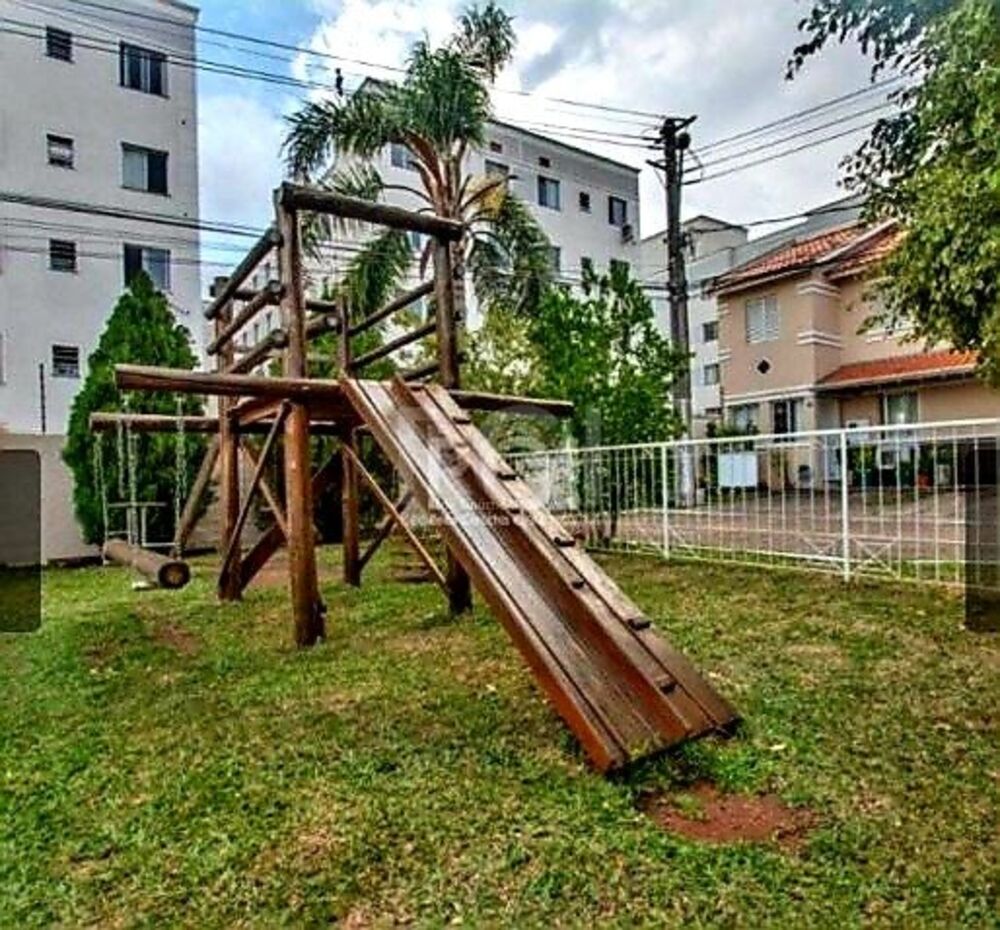 Casa à venda com 3 quartos, 164m² - Foto 2