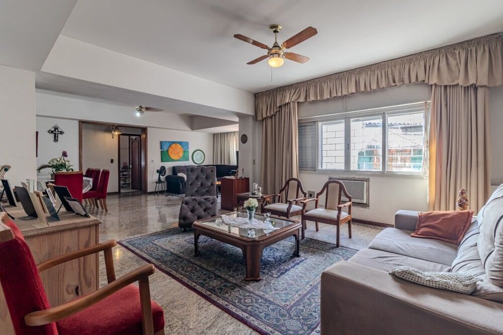 Apartamento à venda com 3 quartos, 159m² - Foto 1