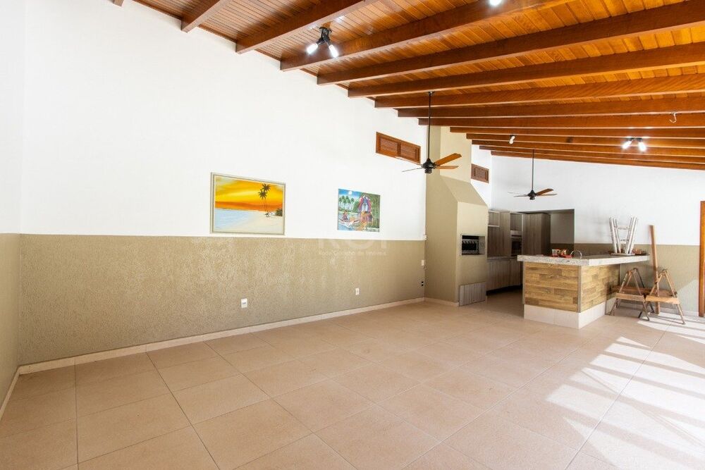 Casa à venda com 3 quartos, 279m² - Foto 3