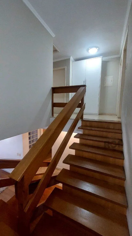 Casa, 4 quartos, 228 m² - Foto 2