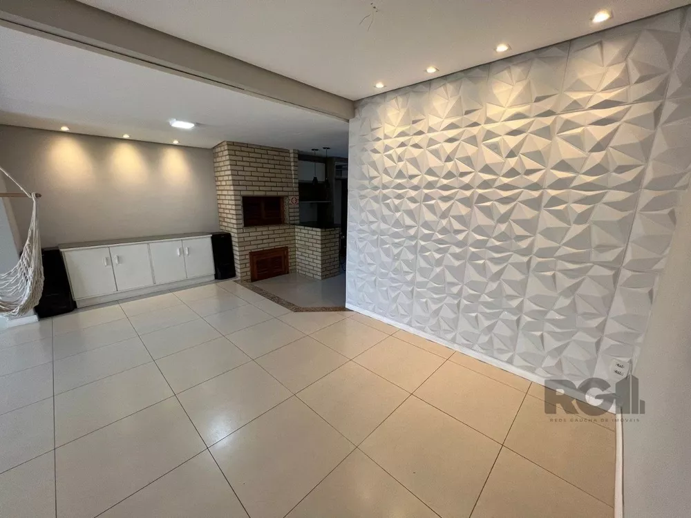 Casa à venda com 3 quartos, 126m² - Foto 2