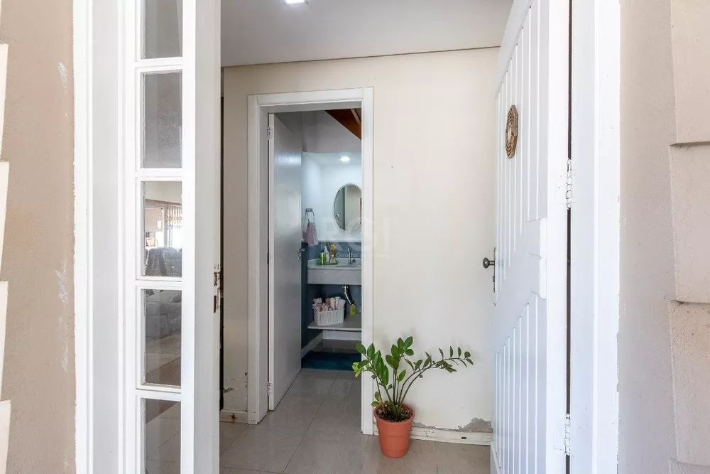 Casa à venda com 3 quartos, 161m² - Foto 4