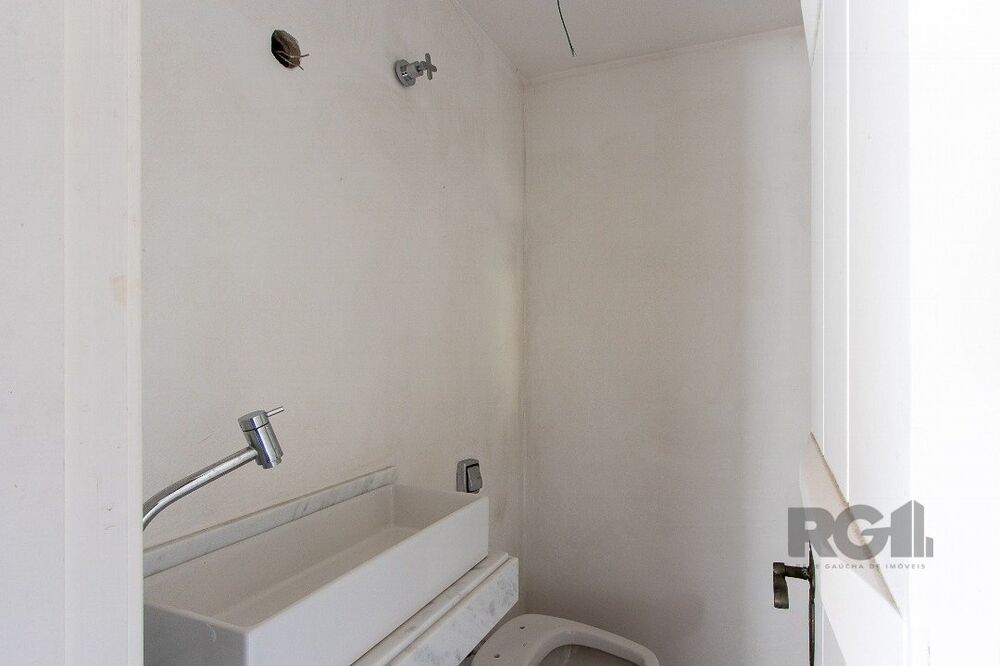 Casa de Condomínio à venda com 5 quartos, 881m² - Foto 2
