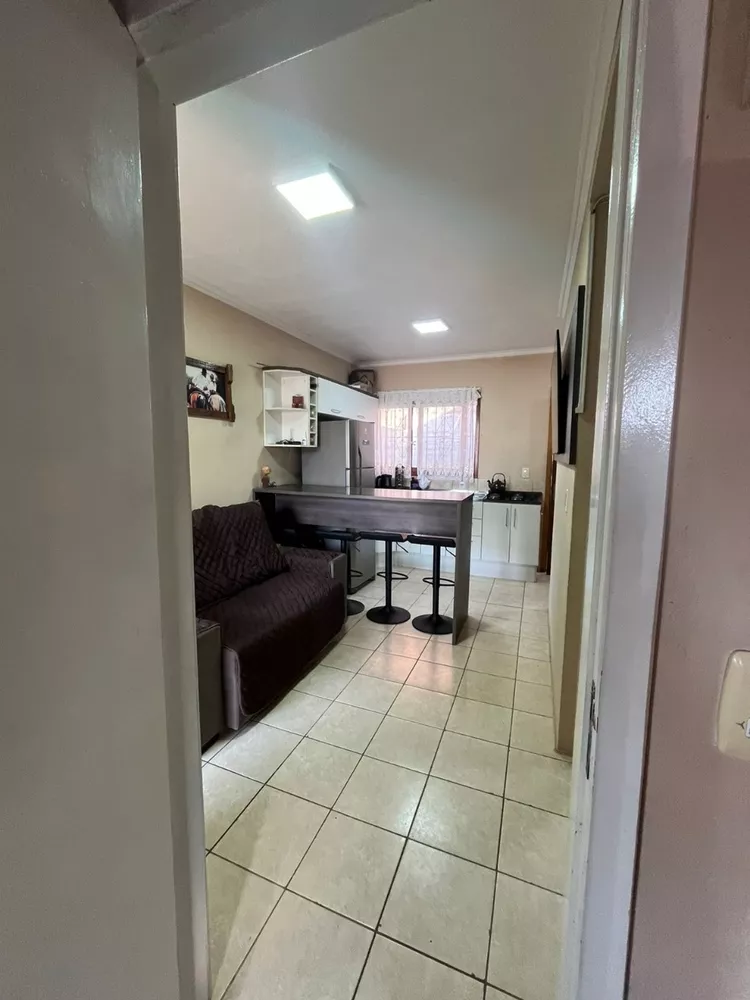 Casa à venda com 1 quarto, 61m² - Foto 4