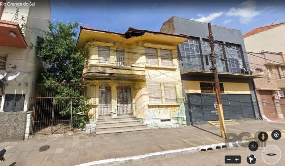 Casa, 4 quartos, 229 m² - Foto 1
