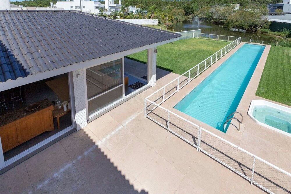 Casa de Condomínio à venda com 5 quartos, 404m² - Foto 7