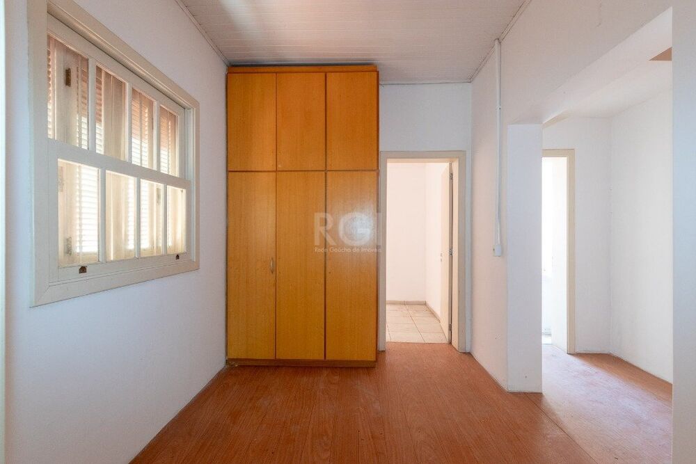 Casa à venda com 3 quartos, 233m² - Foto 7