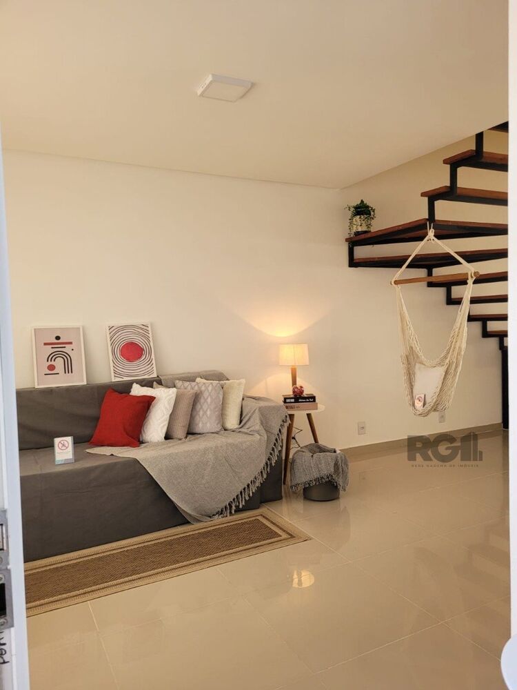 Casa à venda com 3 quartos, 96m² - Foto 5