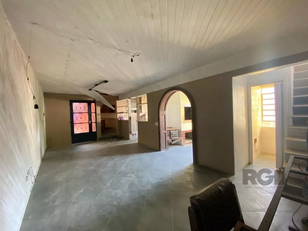 Casa à venda com 4 quartos, 311m² - Foto 3