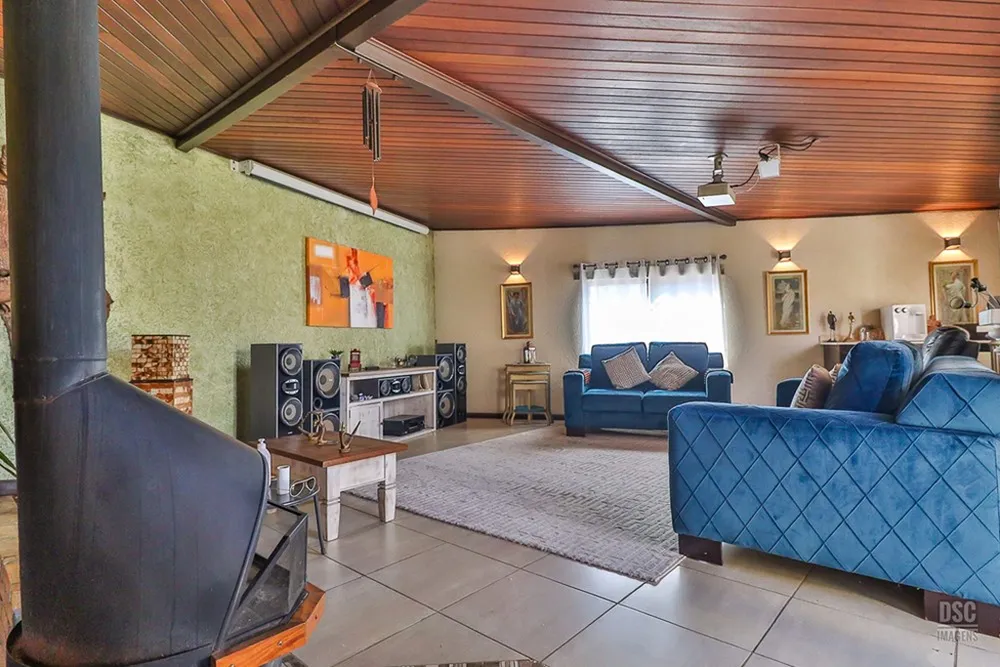 Casa, 3 quartos, 169 m² - Foto 1