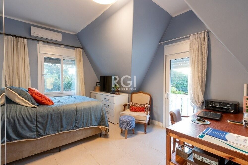Casa à venda com 3 quartos, 201m² - Foto 6