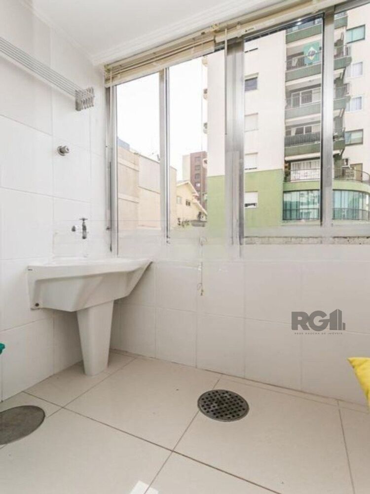 Apartamento à venda com 2 quartos, 64m² - Foto 4