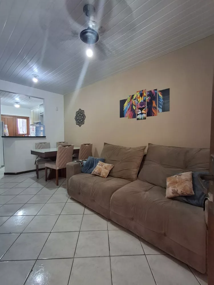 Casa à venda com 2 quartos, 51m² - Foto 3