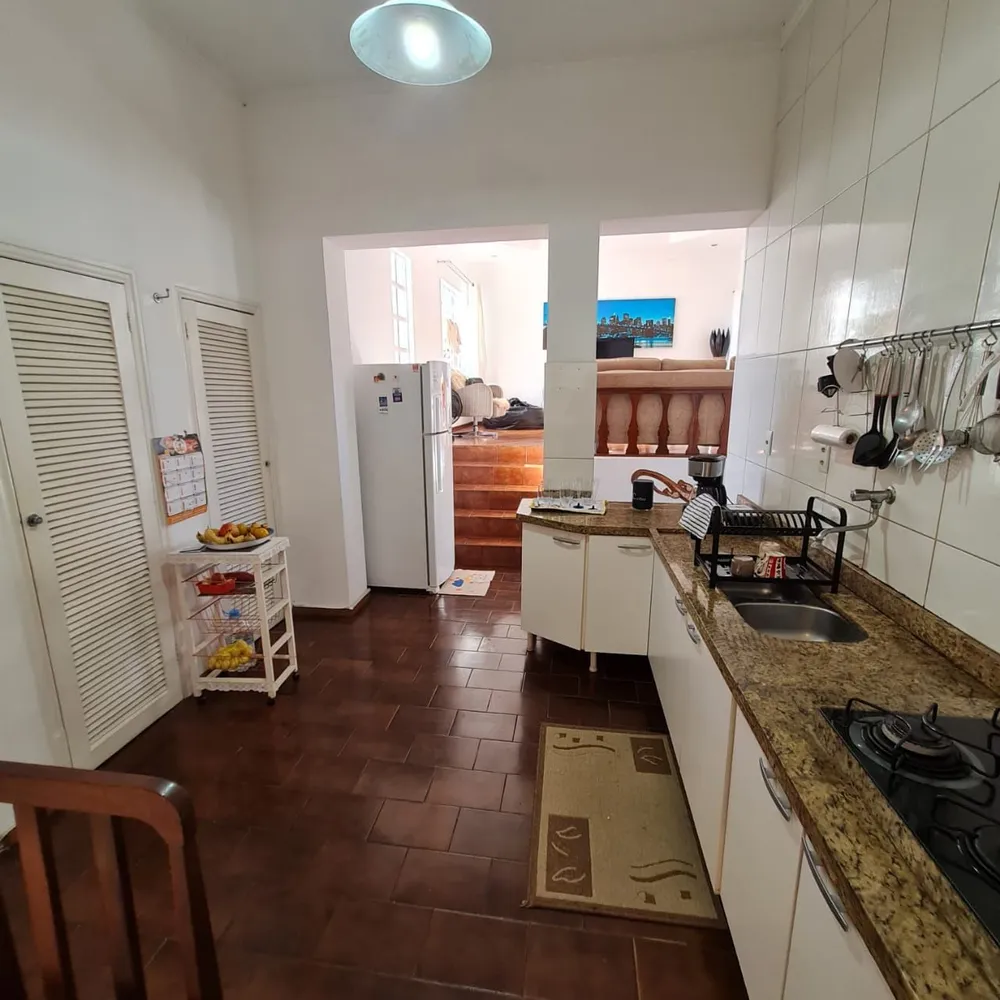 Casa, 6 quartos, 290 m² - Foto 1