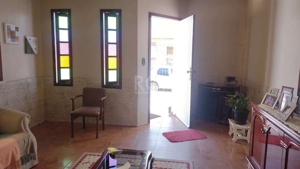 Casa à venda com 3 quartos, 99m² - Foto 4