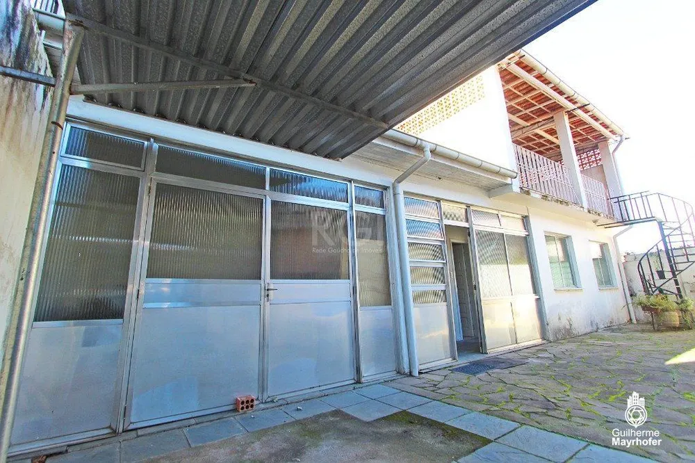 Casa, 5 quartos, 249 m² - Foto 1