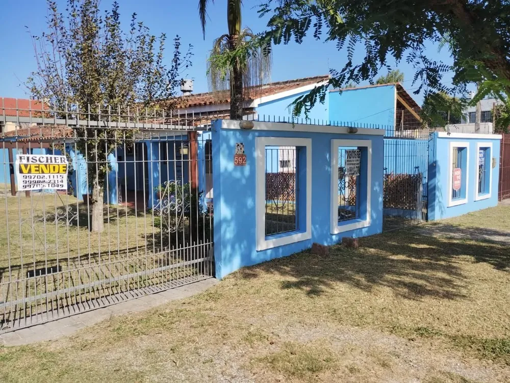 Casa, 3 quartos, 241 m² - Foto 1