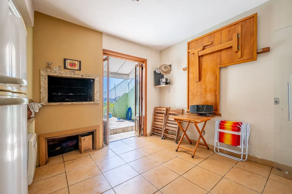 Casa, 3 quartos, 191 m² - Foto 2