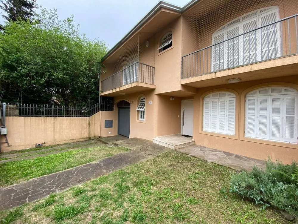 Casa, 4 quartos, 266 m² - Foto 1