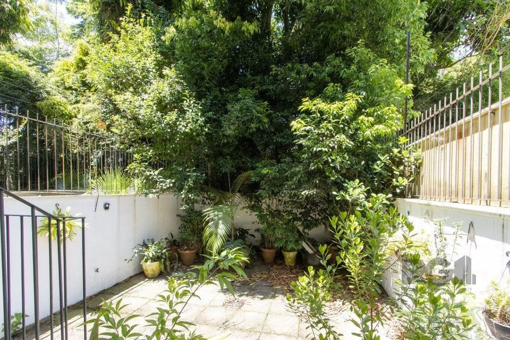 Casa, 4 quartos, 298 m² - Foto 1