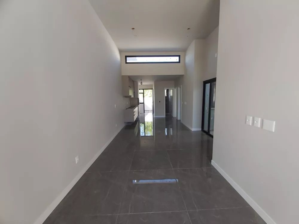 Casa à venda com 3 quartos, 83m² - Foto 3